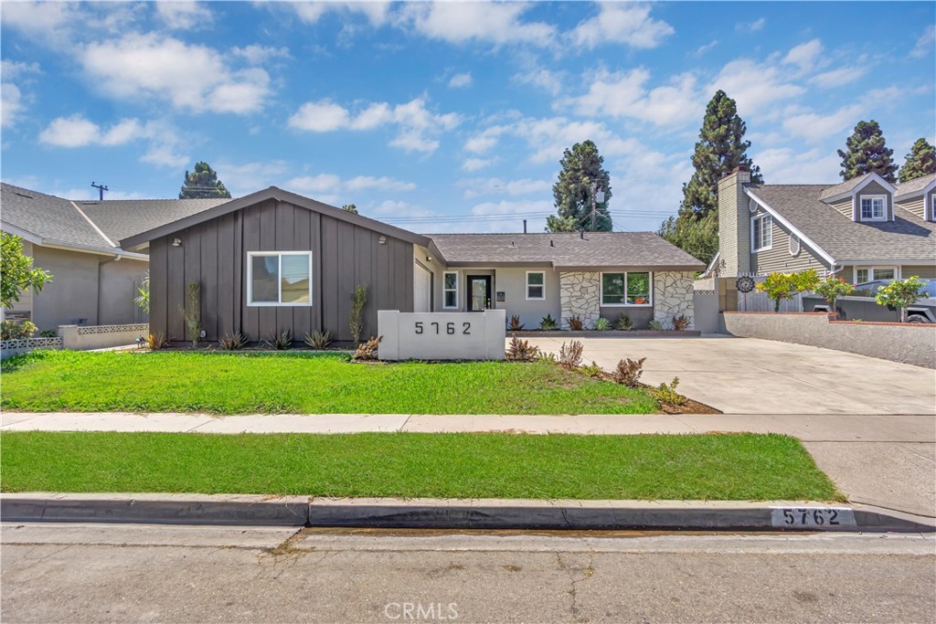 5762 Ludlow Property Photo