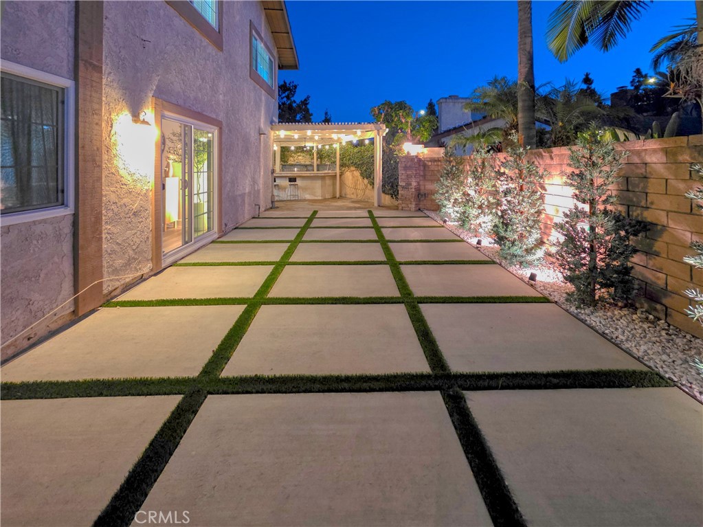 2134 N Pami Circle Property Photo 24