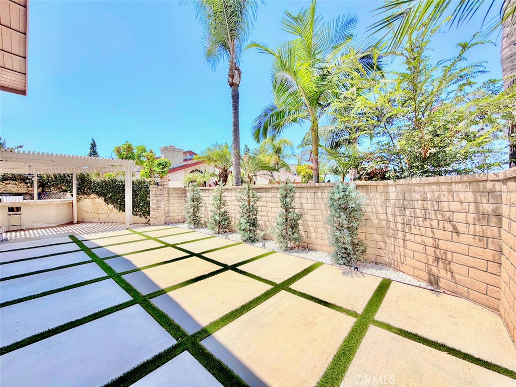 2134 N Pami Circle Property Photo 26