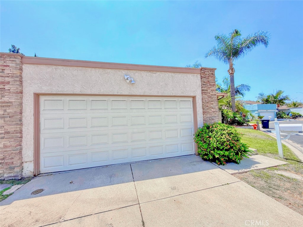 2134 N Pami Circle Property Photo 45