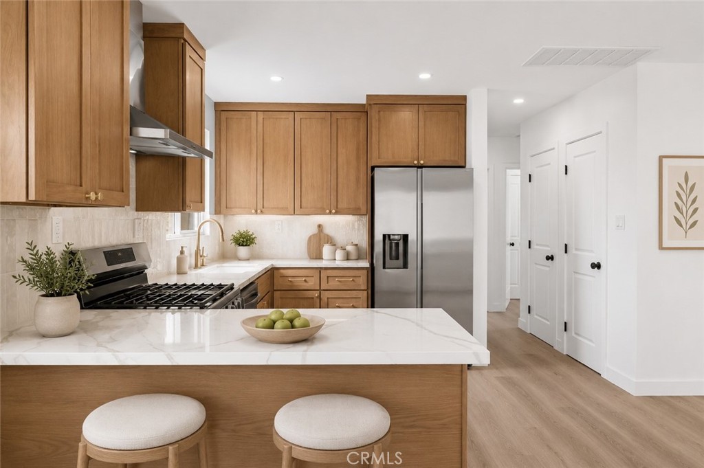 15307 Jersey Ave Property Photo 9