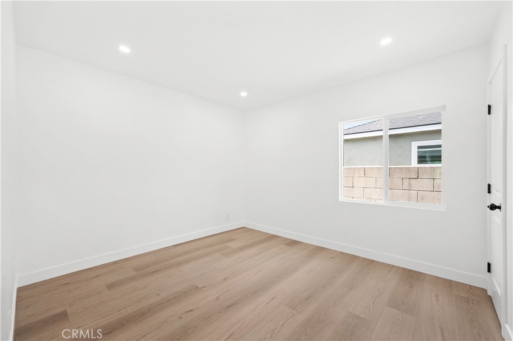 15307 Jersey Ave Property Photo 16