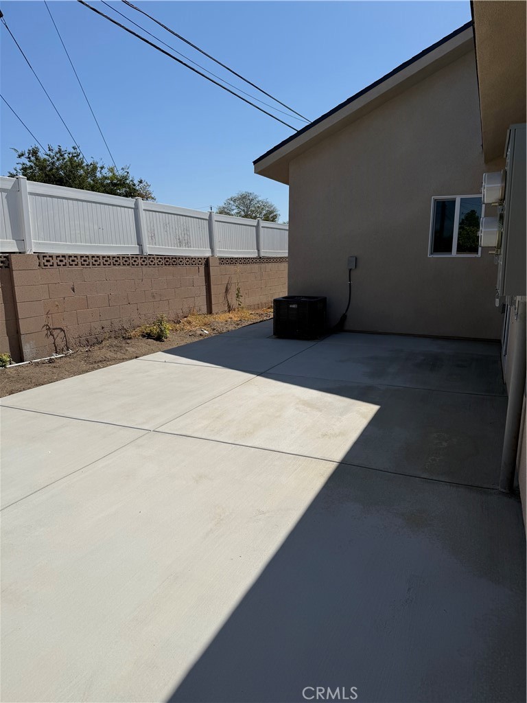 2843 E Alden Pl B Property Photo 10