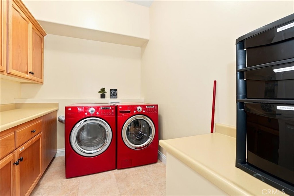 649 Sutter Property Photo 11