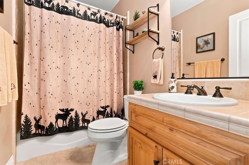 649 Sutter Property Photo 13