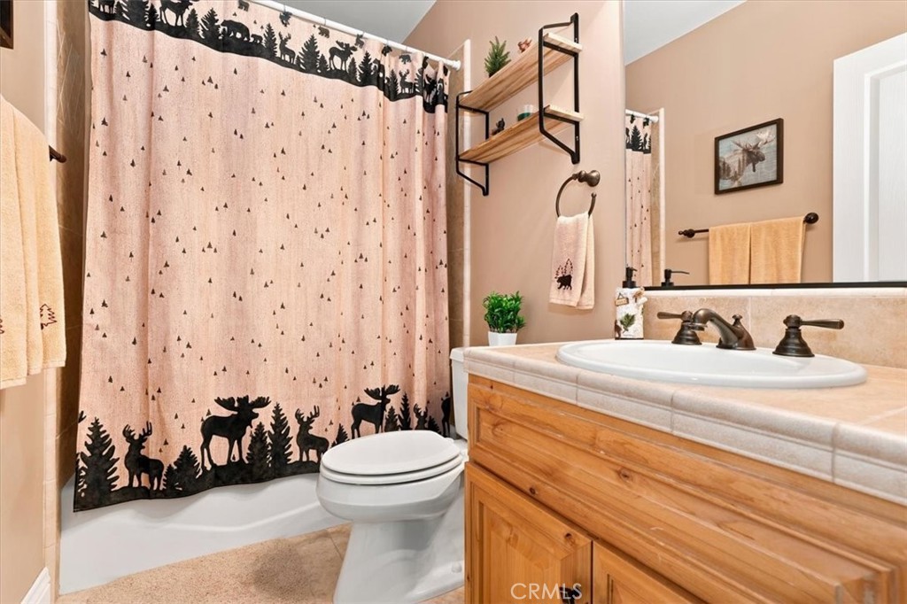 649 Sutter Property Photo 13