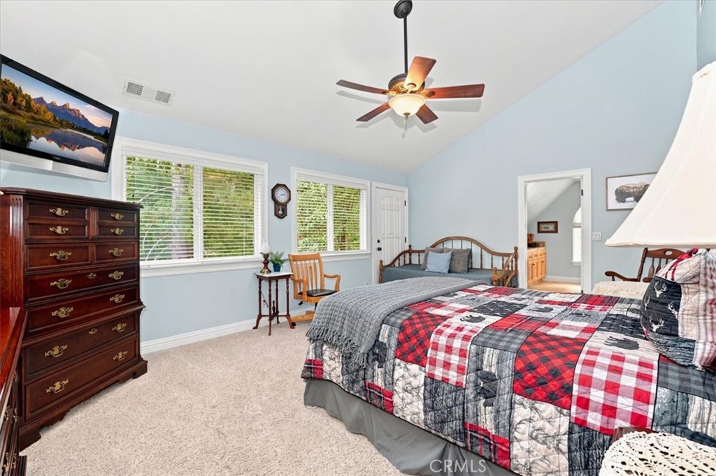 649 Sutter Property Photo 18