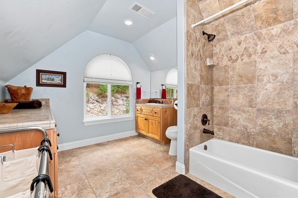 649 Sutter Property Photo 19
