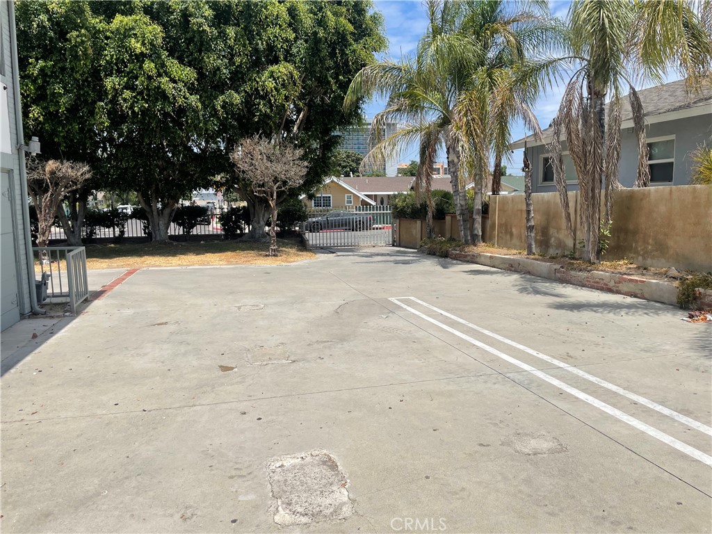 12262 Orangewood Property Photo 5