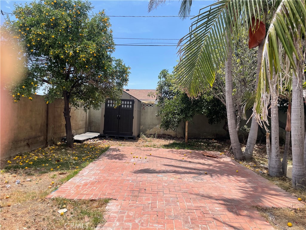 12262 Orangewood Property Photo 6