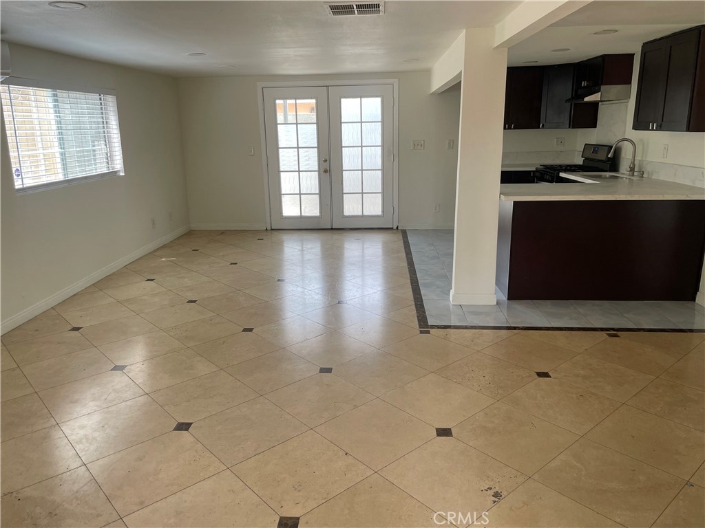 12262 Orangewood Property Photo 8