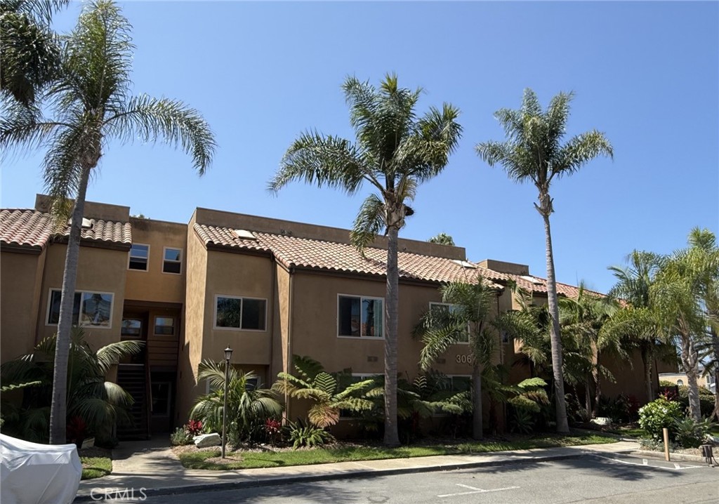 306 Coral Reef 50 Property Photo 1