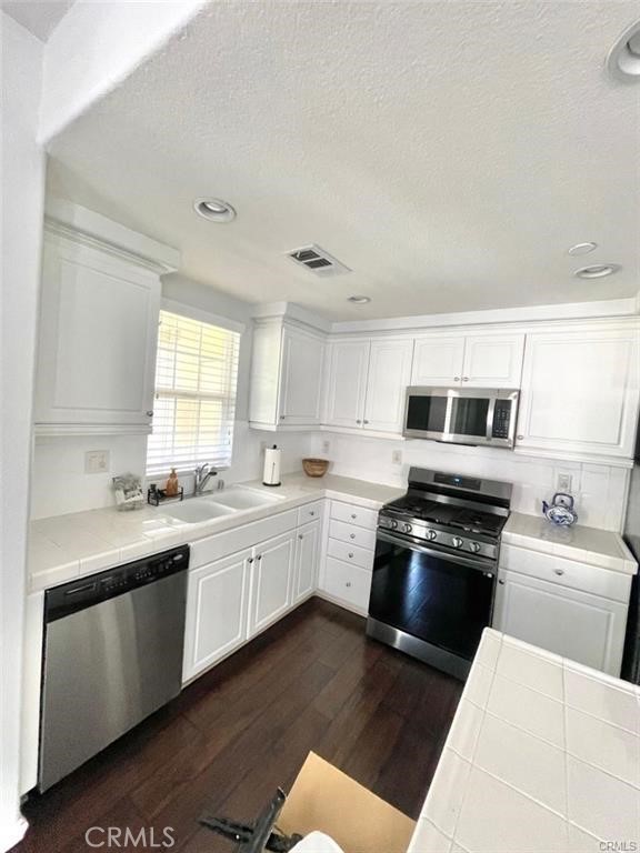 8146 Parkside Property Photo 7