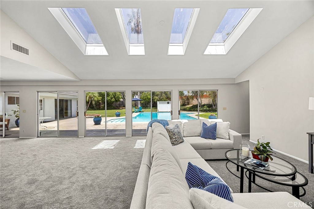 201 Barcelona Property Photo 22
