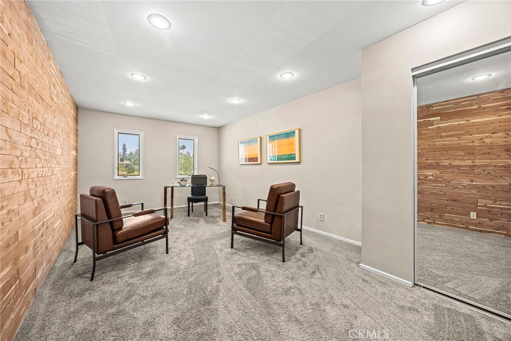 201 Barcelona Property Photo 28