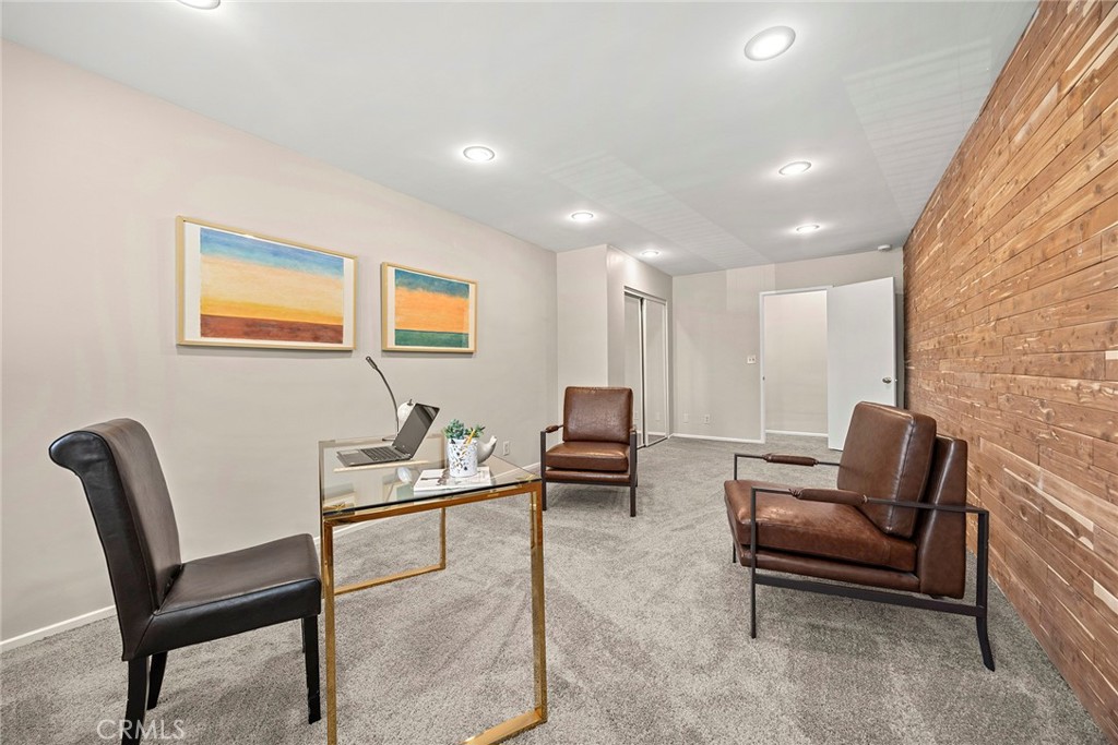 201 Barcelona Property Photo 29