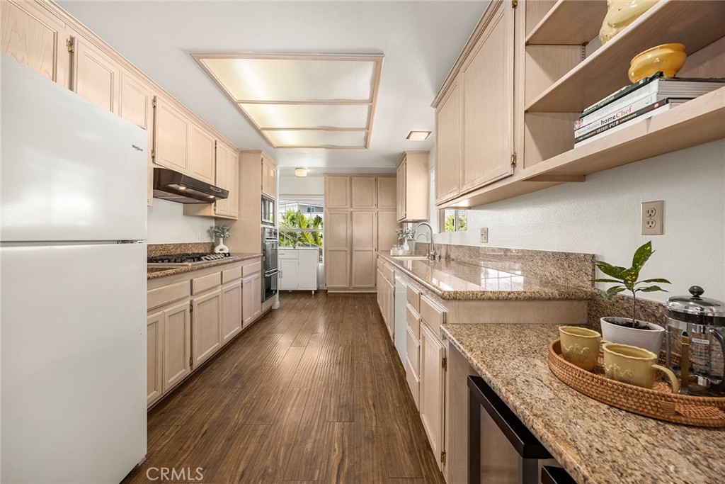 1034 Verona Property Photo 17