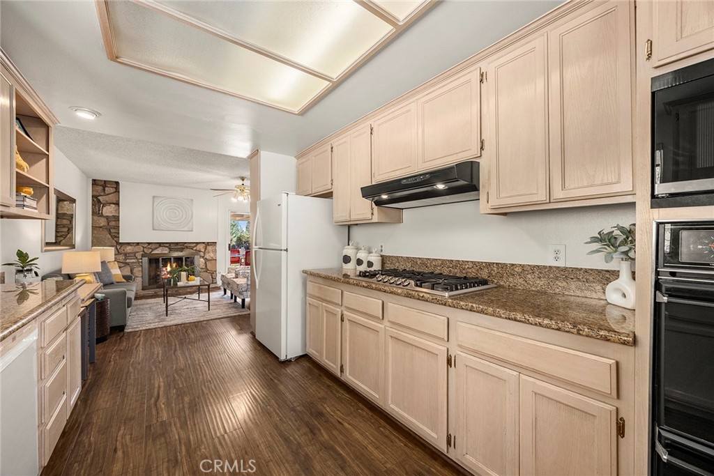 1034 Verona Property Photo 19