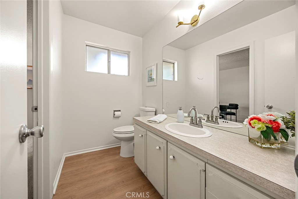 1034 Verona Property Photo 22