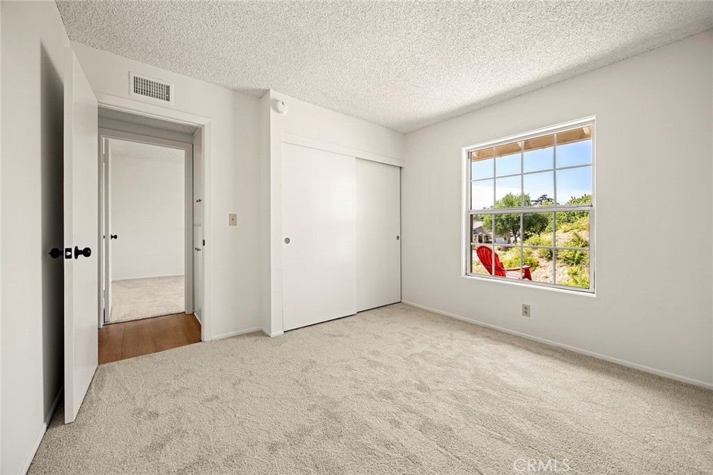 1034 Verona Property Photo 30