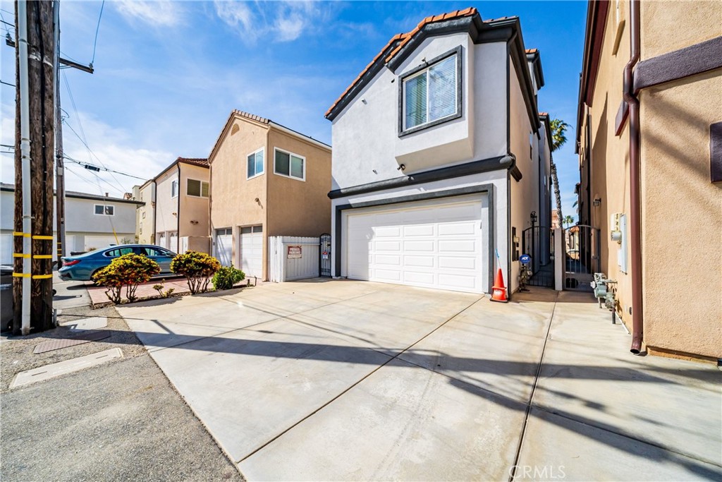 116 11th Property Photo 43