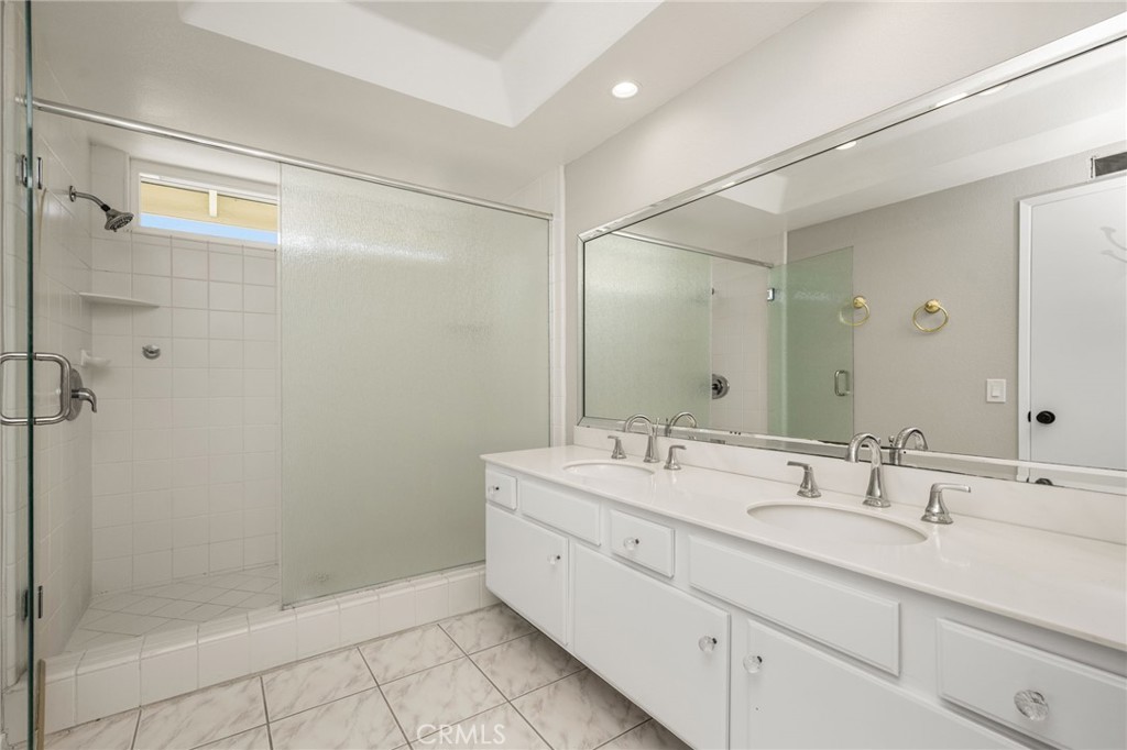 4431 E Olive Branch Property Photo 45