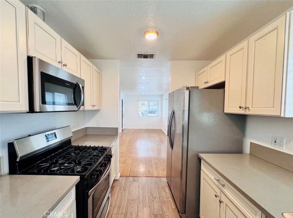 13512 Penn Property Photo 4