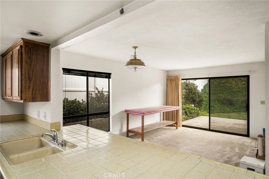 2664 La Gran Via Property Photo 15