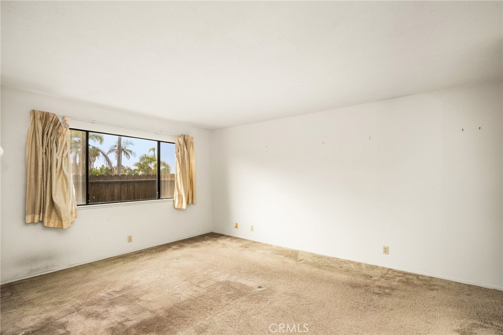 2664 La Gran Via Property Photo 29