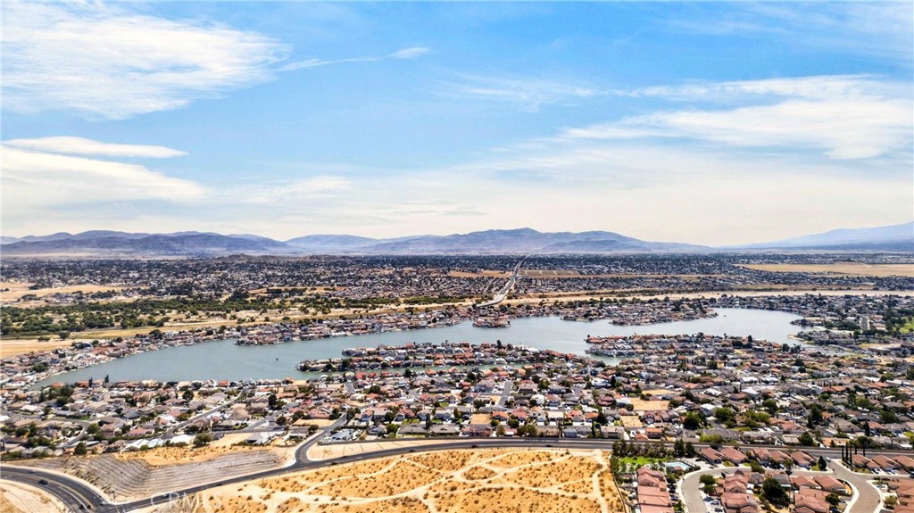 18075 Mariner Property Photo 6