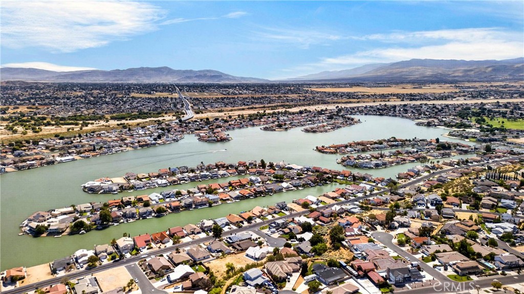 18075 Mariner Property Photo 7