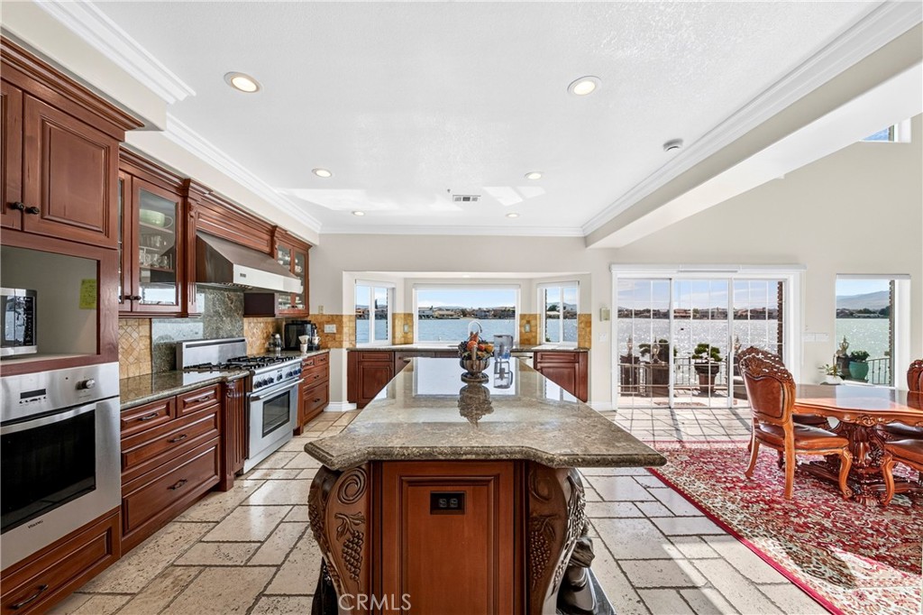 18075 Mariner Property Photo 24