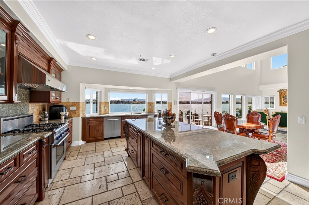 18075 Mariner Property Photo 25