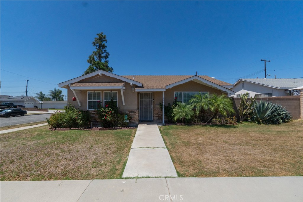 11629 Santa Gertrudes Avenue Property Photo 1