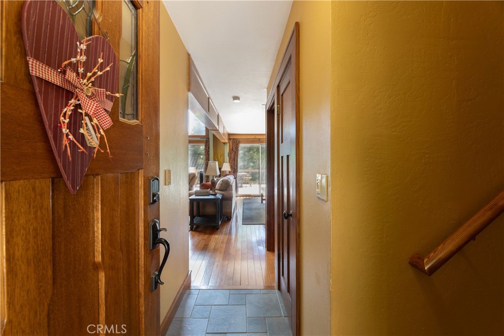 26637 Lake Forest Drive Property Photo 9