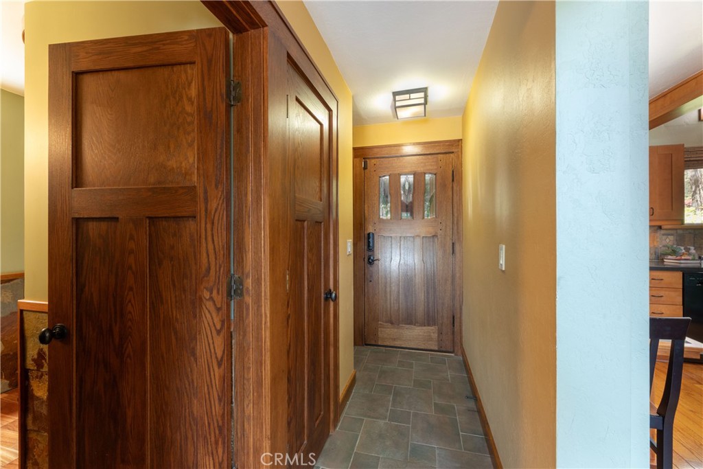 26637 Lake Forest Drive Property Photo 10