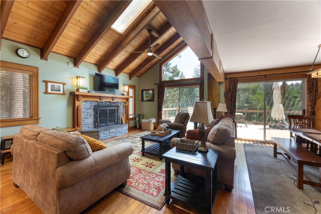 26637 Lake Forest Drive Property Photo 11