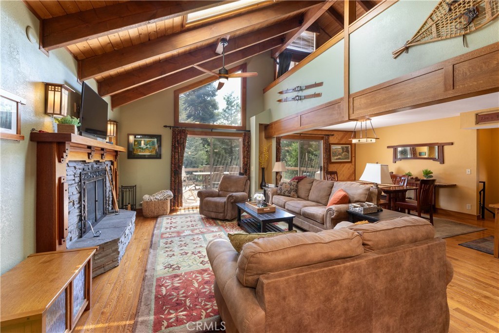 26637 Lake Forest Drive Property Photo 13
