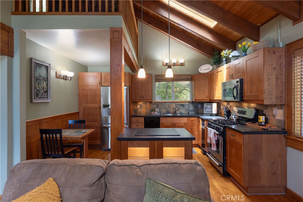 26637 Lake Forest Drive Property Photo 16