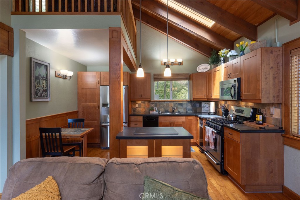 26637 Lake Forest Drive Property Photo 17