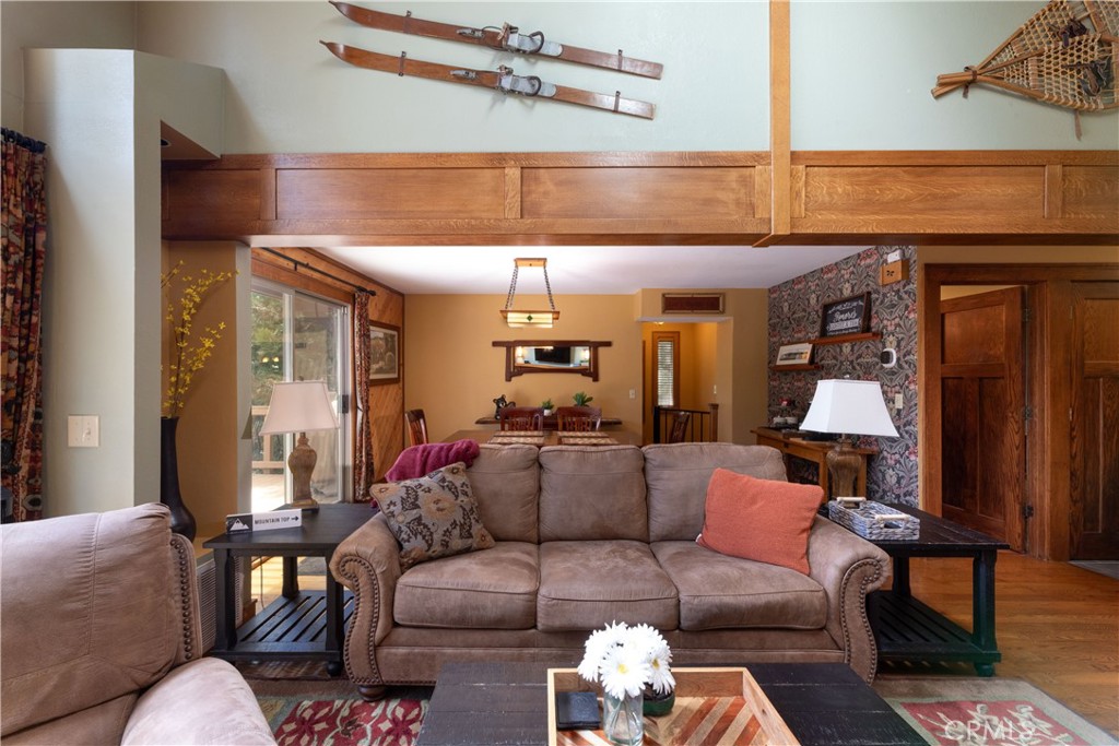 26637 Lake Forest Drive Property Photo 18