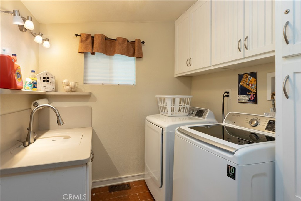 26637 Lake Forest Drive Property Photo 37