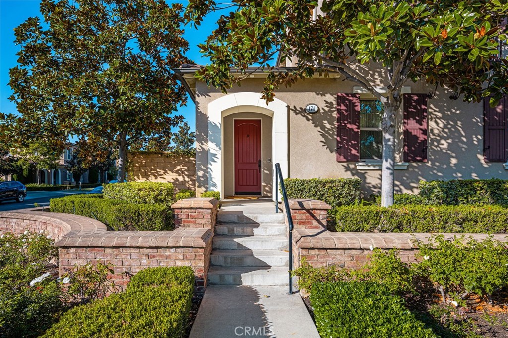 171 Great Lawn Property Photo 1