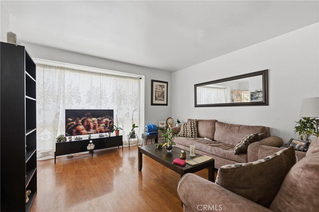 12738 Farnell Property Photo 3
