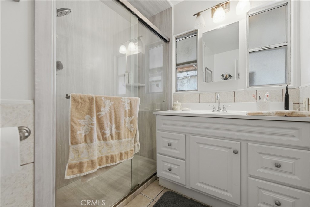 12738 Farnell Property Photo 12