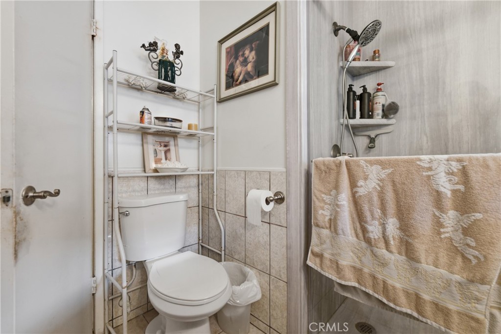12738 Farnell Property Photo 13