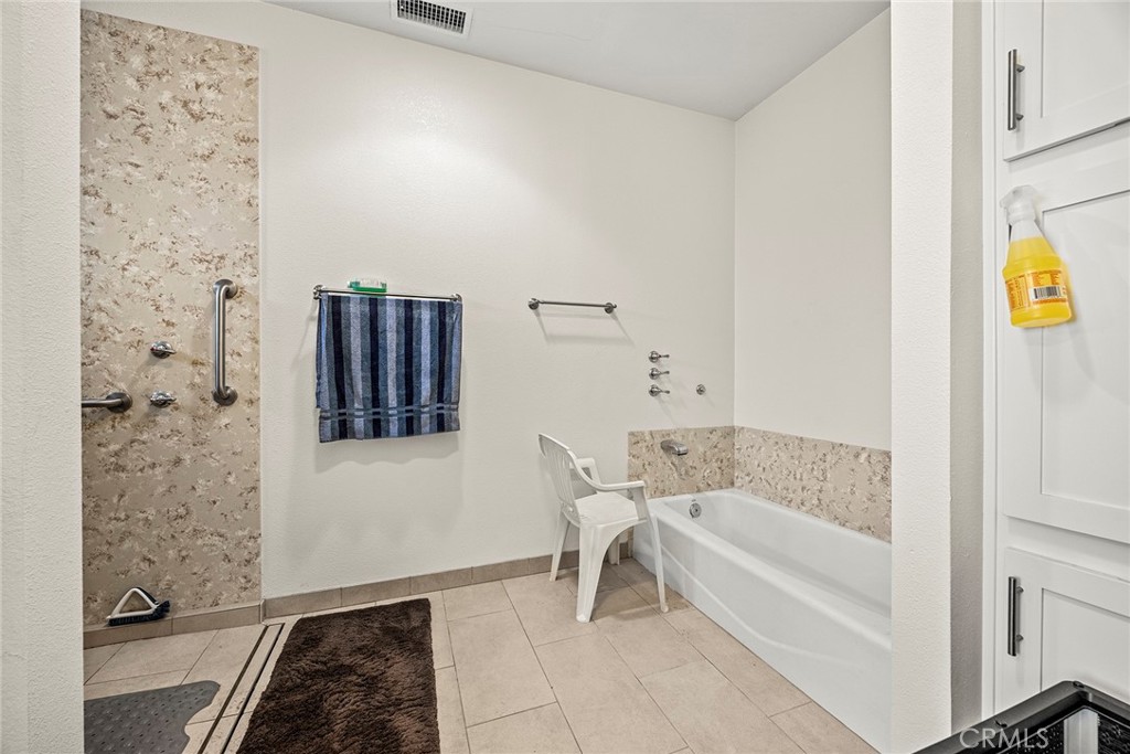 10909 Leland Ave Property Photo 14