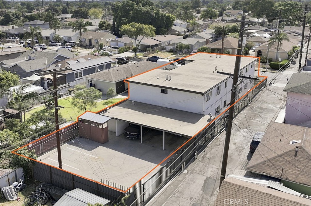 10621 San Carlos Property Photo 3