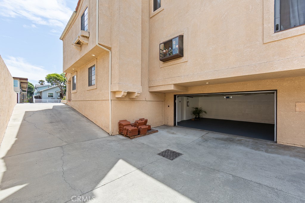 917 Euclid Avenue Property Photo 2