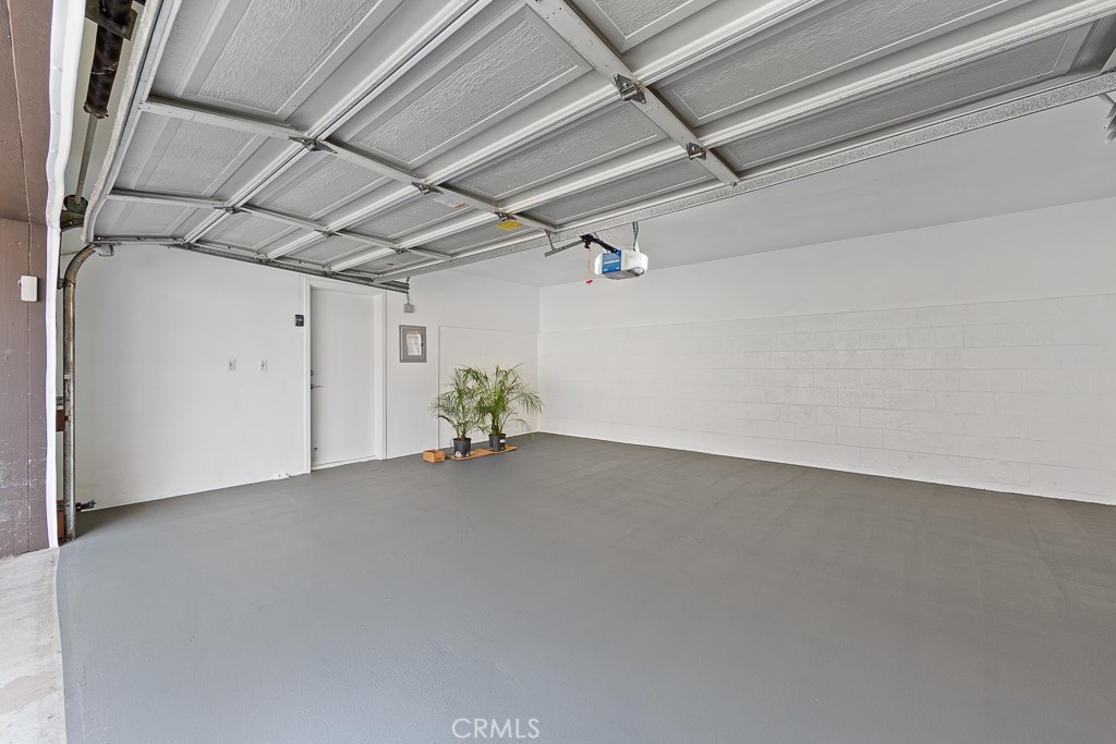 917 Euclid Avenue Property Photo 3
